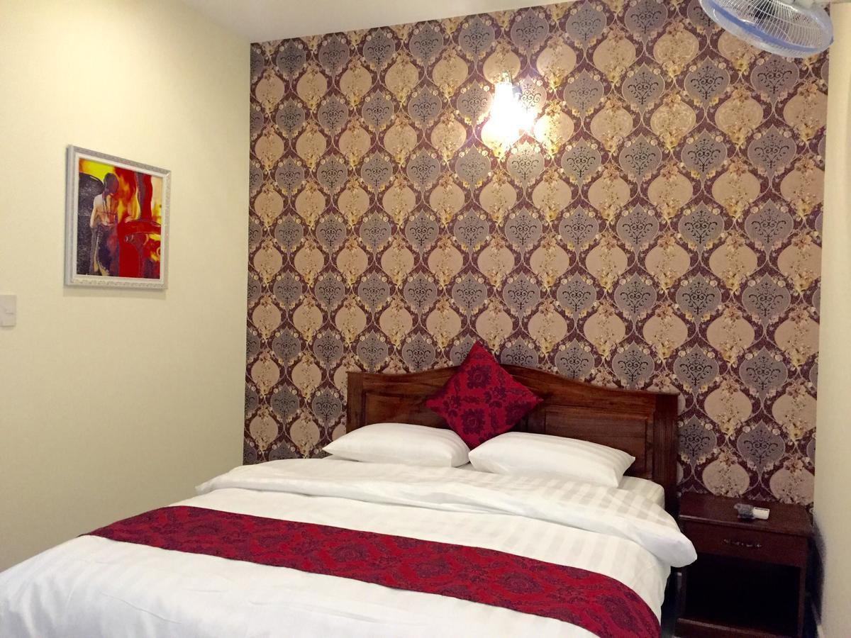 Huy Hoang 1 Hotel Ho Chi Minh City Exterior photo